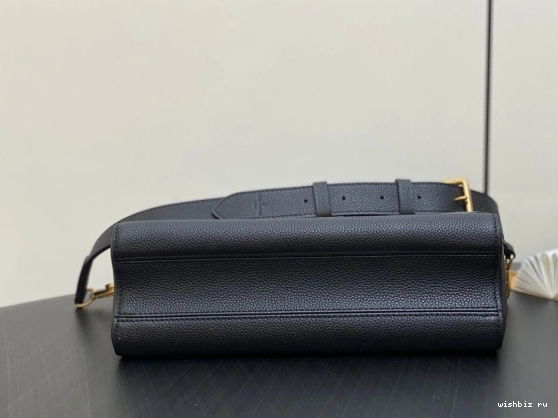 WIS Soft Twist-27*19*9CM LOUIS VUITTON 0817
